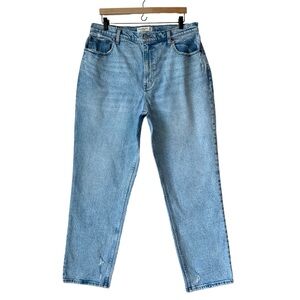 Abercrombie & Fitch The 90s Straight Ultra High Rise Curve Love Jeans